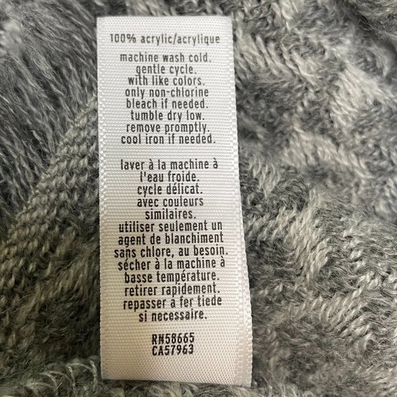 NORDSTROM BP GRAY FRINGE INFINITY SCARF O/S - Picture 6 of 6